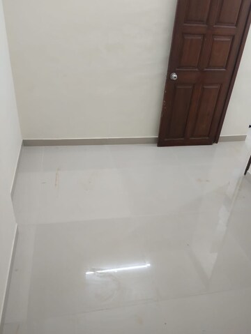 Room in 3 BHK Apartment at Romell Serene, Borivali West – for Rent