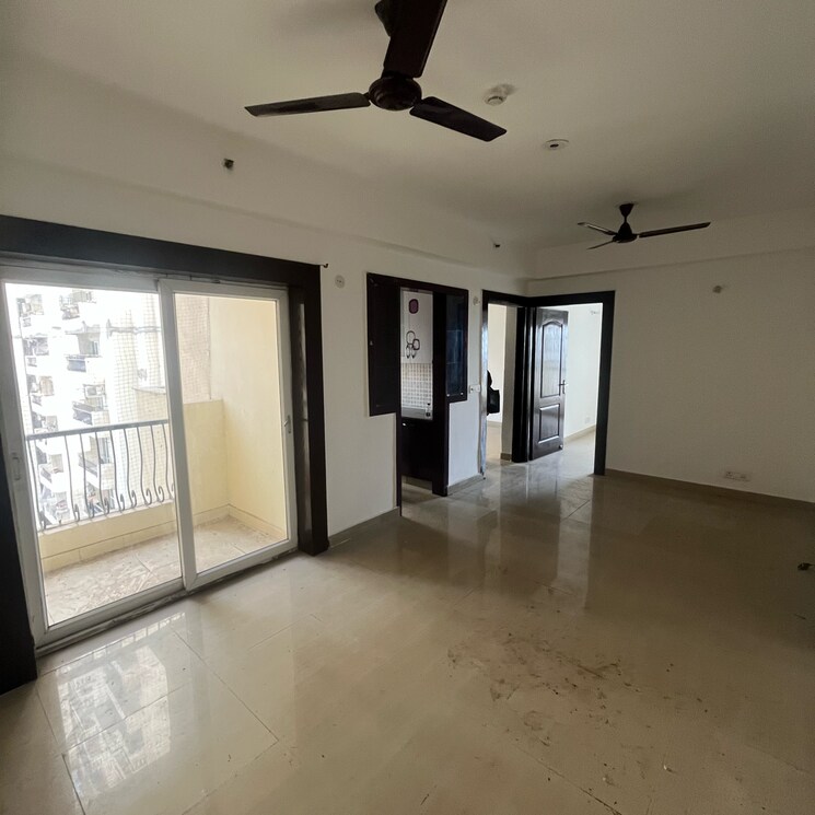 Room, nimbus-the-hyde-park 2.5 Bedroom 1080 Sq.Ft. Apartment In Sector 78 Noida 8325469