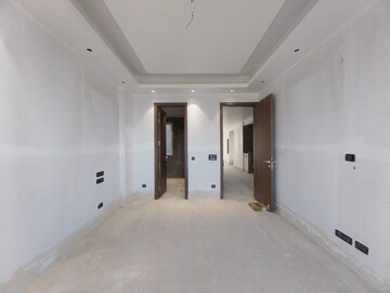 Building Lobby in 4 BHK Builder Floor at Greater Kailash I – for Sale