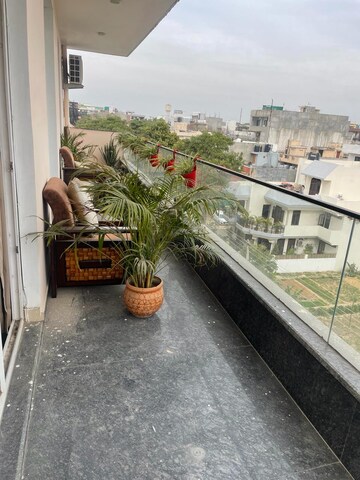 Balcony in 1 RK Builder Floor at Housing Board Colony Sector 17, Sector 17a – for Rent
