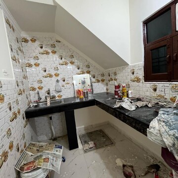 Kitchen in 2 BHK Apartment at Maidan Garhi – for Rent