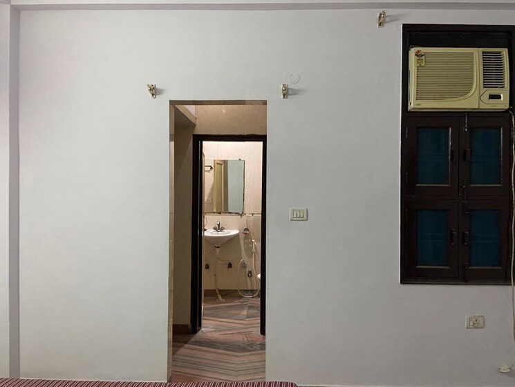 Room, kamdar colony 2 Bedroom 978 Sq.Ft. Builder Floor In Kamdar Colony Jamnagar 8325610