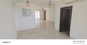 Room in 3 BHK Apartment at Bestech Park View Grand Spa, Sector 81 – for Rent