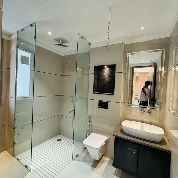 Team Area, uppal-southend 4 Bedroom 2400 Sq.Ft. Builder Floor In Sector 49 Gurgaon 8325686