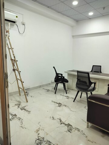  Office Space For Rent in Gaur City Mall, Sector 4, Greater Noida