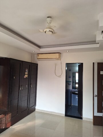 Room in 3 BHK Apartment at West End River View, Aundh – for Rent