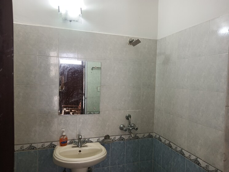 Master Bedroom, ardee-city 3.5 Bedroom 300 Sq.Yd. Builder Floor In Sector 52 Gurgaon 8326020