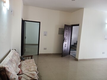 Room in 3.5 BHK Builder Floor at Ardee City, Sector 52 – for Sale