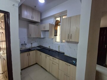 Kitchen in 2.5 BHK Apartment at Amrapali Pan Oasis, Sector 70 – for Rent