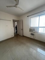 3 BHK + Study Room 300 Sq.Yd. Builder Floor in Orchid Island