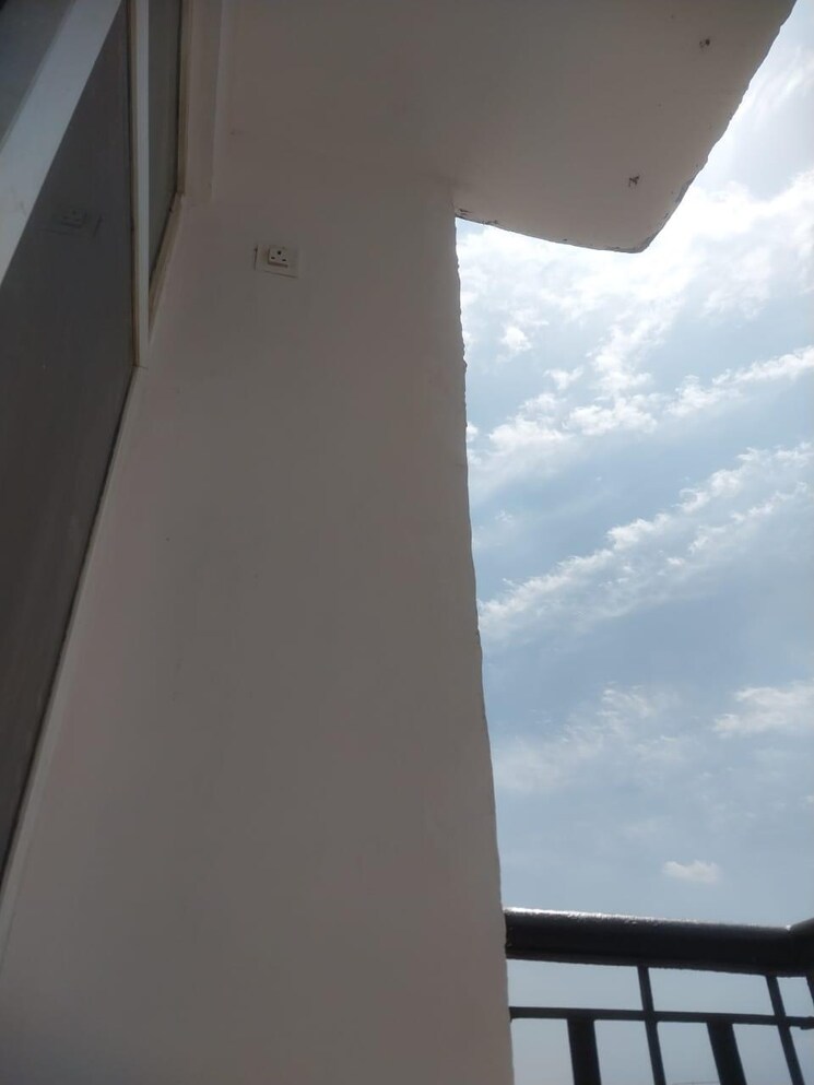 undefined, amrapali-golf-homes 2.5 Bedroom 945 Sq.Ft. Apartment In Sector 4, Greater Noida Greater Noida 8326105