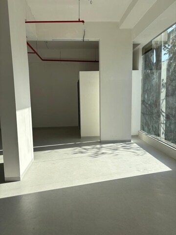 Room in  Showroom at Malad East – for Rent