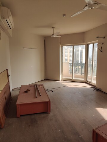 Bathroom in 4 BHK Apartment at Bestech Park View Grand Spa-Spa Signature Tower, Sector 81 – for Rent