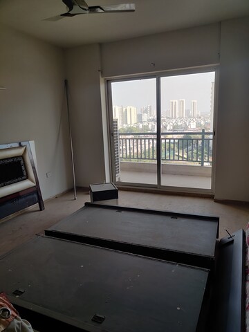 Furnished Amenities in 4 BHK Apartment at Bestech Park View Grand Spa-Spa Signature Tower, Sector 81 – for Rent
