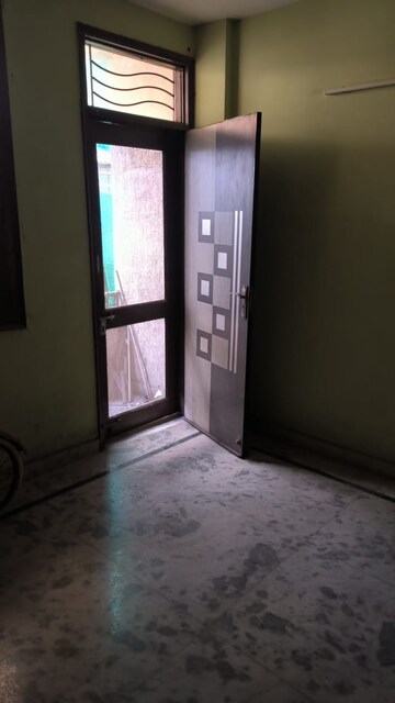 Room in 2 BHK Builder Floor at Model Town 3 – for Sale