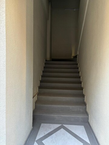 Staircase in  Showroom at Goregaon East – for Rent