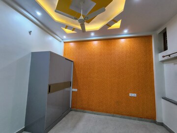 Room in 2 BHK Builder Floor at Jakhan – for Rent