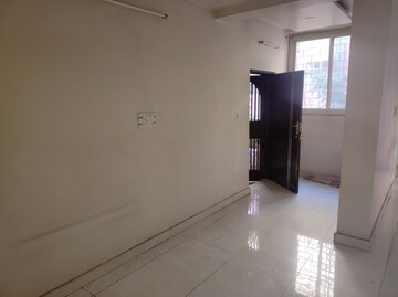 Room in 2 BHK Apartment at Shanti Kunj – for Rent