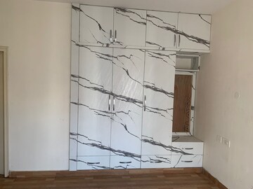 Staircase in 3 BHK Apartment at UPAVP Bhagirathi Enclave, Raebareli Road – for Rent