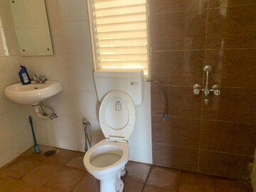 Bathroom in 3 BHK Apartment at UPAVP Bhagirathi Enclave, Raebareli Road – for Rent