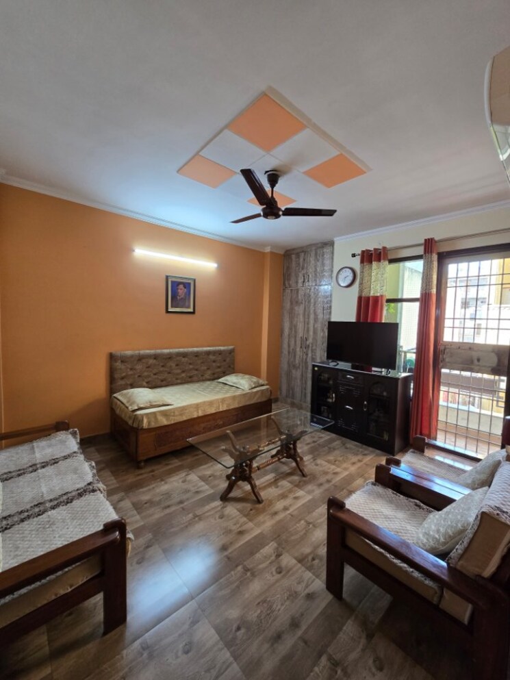Living Room, raghu nagar 4 Bedroom 1800 Sq.Ft. Builder Floor In Raghu Nagar Delhi 8326603