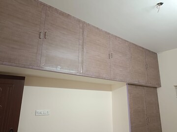 Furnished Amenities in 2 BHK Builder Floor at Guduvanchery – for Sale