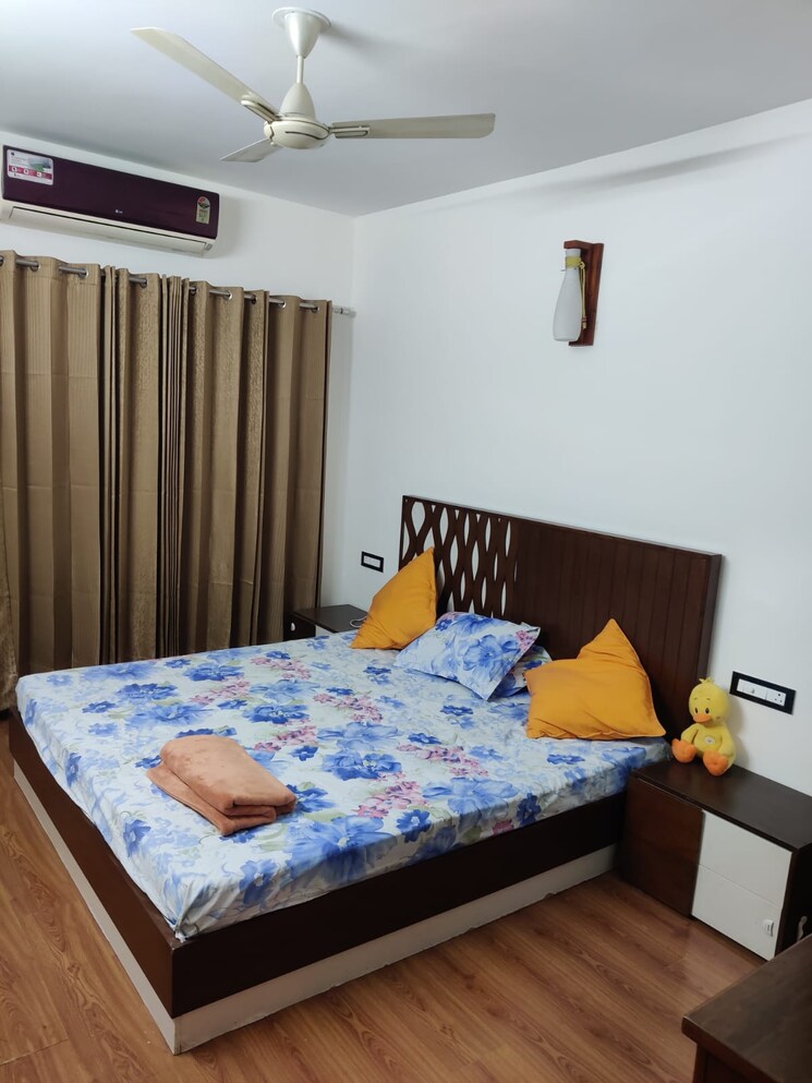 Master Bedroom, sushma-urban-views 3 Bedroom 1680 Sq.Ft. Apartment In Ghazipur Zirakpur 8326770