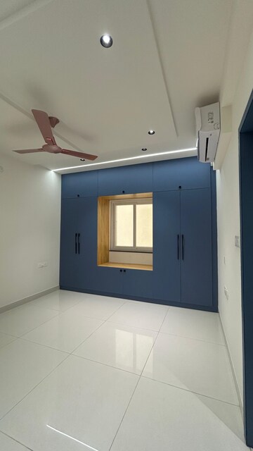 Room in 3 BHK Apartment at Raghavendra Arcade, Kondapur – for Rent