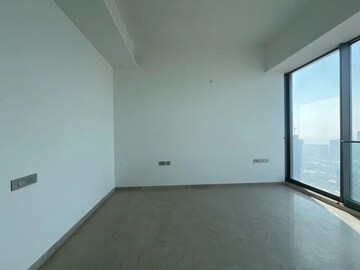 Room in 5 BHK Apartment at Rustomjee Crown, Prabhadevi – for Rent