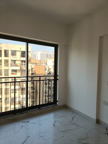 Room in 1 BHK Apartment at Dynamix Avanya, Dahisar East – for Sale