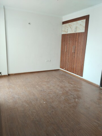 2.5 BHK Apartment For Rent in Amrapali Leisure Park, Amrapali Leisure Valley