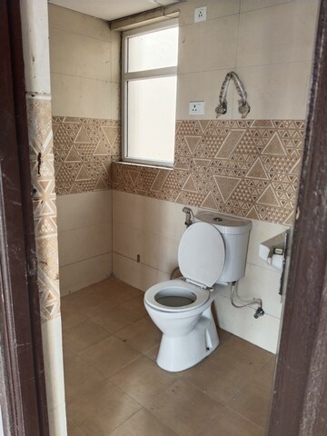 Bathroom in 2.5 BHK Apartment at Amrapali Leisure Park, Amrapali Leisure Valley – for Rent