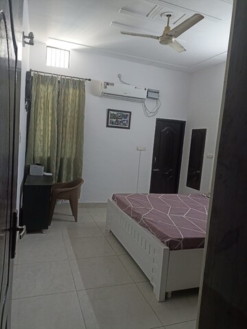 Master Bedroom in 3 BHK Builder Floor at MS Enclave Zirakpur, Dhakoli – for Sale