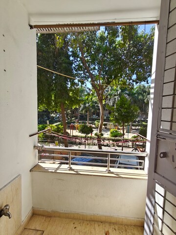  2 BHK Apartment at Lajpat Nagar – for Sale
