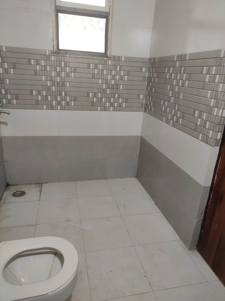 Bathroom, roshan-milestone 2 Bedroom 716 Sq.Ft. Apartment In Tathawade Pune 8327385