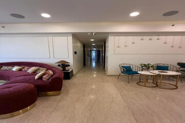 Parking in 3 BHK Apartment at Lodha The Park, Worli – for Rent