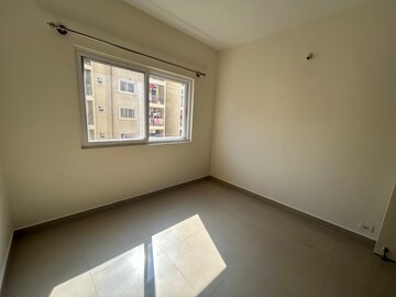 Room in 3 BHK Apartment at Shriram Sameeksha, Jalahalli – for Rent
