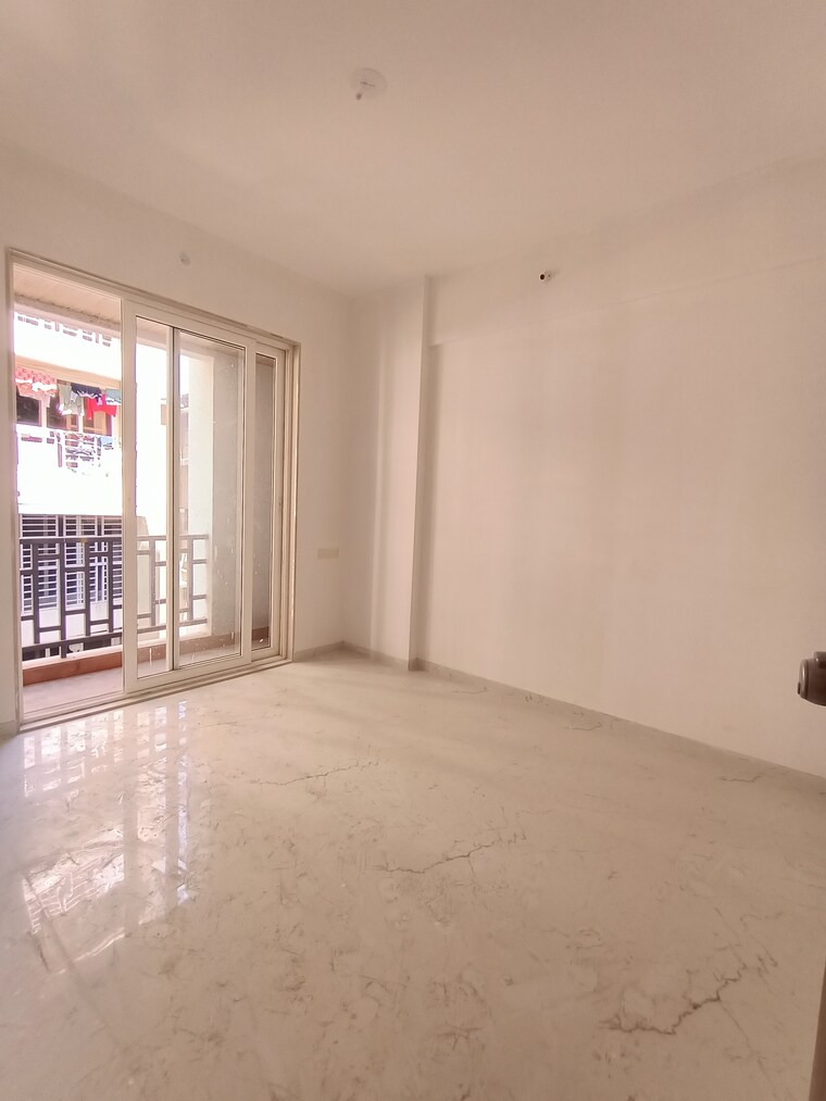 Room, dombivli west 2 Bedroom 950 Sq.Ft. Apartment In Dombivli West Thane 8327433