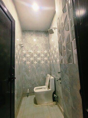 Bathroom in 1 RK Builder Floor at Dwarka Mor – for Rent