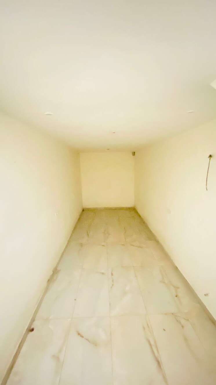 Floor Plan, dlf-hyde-park Commercial Shop 33 Sq.Yd. In South Mullanpur Chandigarh 8327654