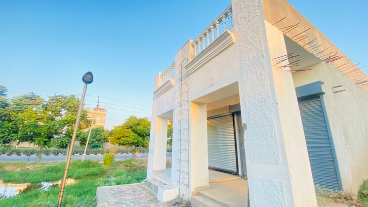 Exterior View, dlf-hyde-park Commercial Shop 33 Sq.Yd. In South Mullanpur Chandigarh 8327654