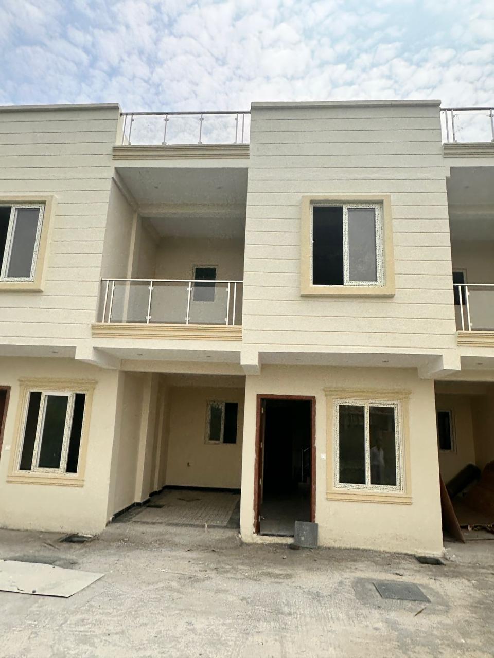 Plot For Sale in Saraswati Embassy 