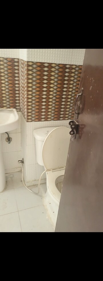Bathroom in 3 BHK Apartment at Proview Officer City, Raj Nagar Extension – for Rent