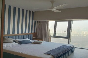 Bedroom in 3 BHK Apartment at Piramal Aranya, Byculla – for Rent