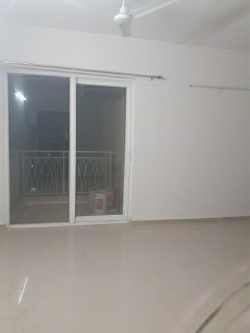 Room in 3 BHK Apartment at Mahagun Mywoods, Sector 16c Greater Noida – for Rent