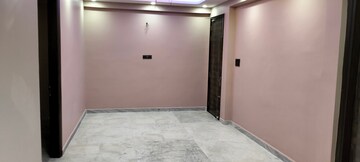 Room in 3 BHK Builder Floor at Chattarpur – for Rent