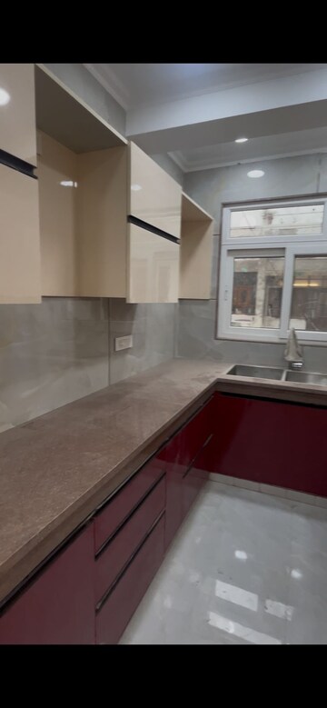 Kitchen in 3 BHK Builder Floor at Ardee City, Sector 52 – for Rent