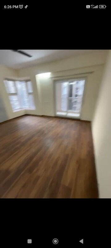 Room in 3 BHK Apartment at Shri Radha Sky Park, Sector 16b Greater Noida – for Rent