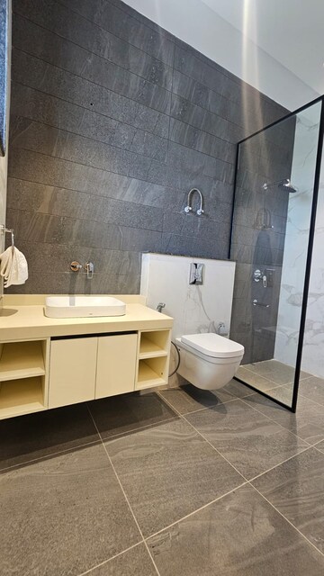 Bathroom in 1 BHK Builder Floor at Ganpati Dham, Vaishali Sector 2 – for Rent