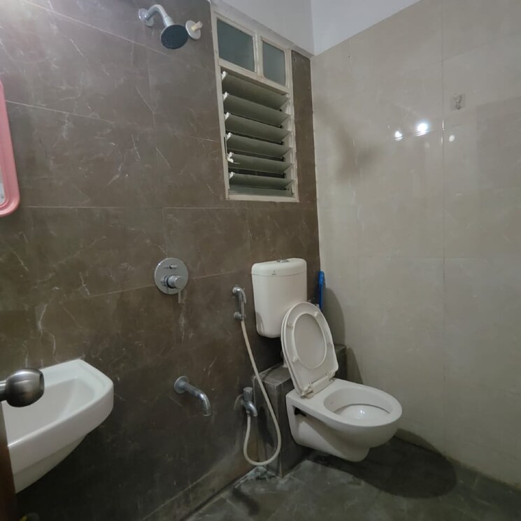 Bathroom, moze-skyways-esfera 1 Bedroom 463 Sq.Ft. Apartment In Madhav Nagar Pune 8328716